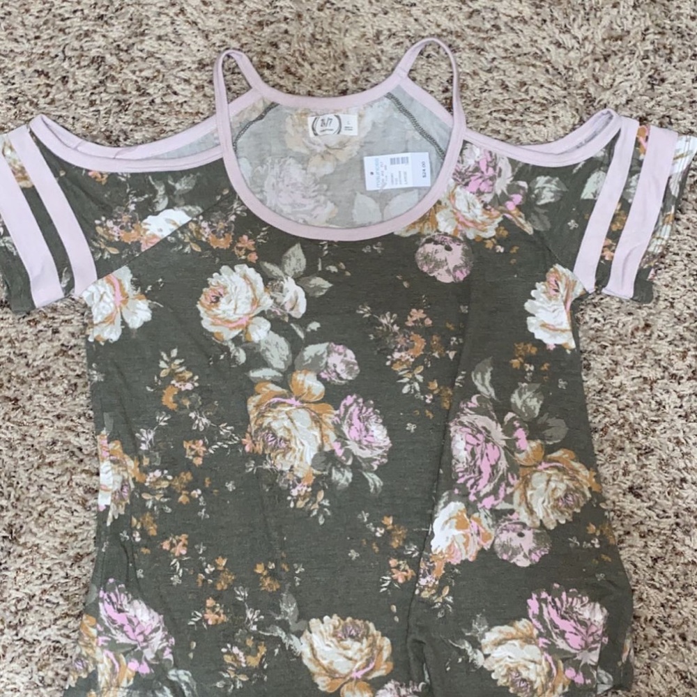 NWT Cold Shoulder Top